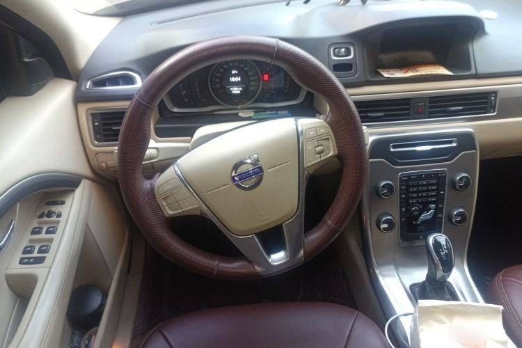 Used Volvo S80L 2014 2.0T T5 Intelligent Luxury Edition Steering Wheel