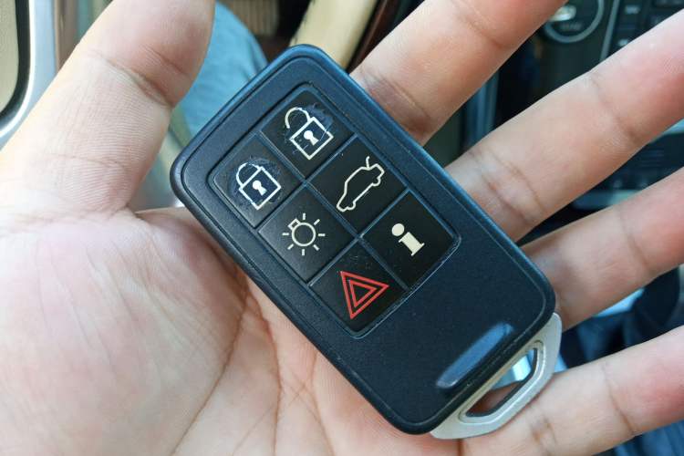 Used Volvo S80L 2014 2.0T T5 Luxury Executive Edition Vehicle Key