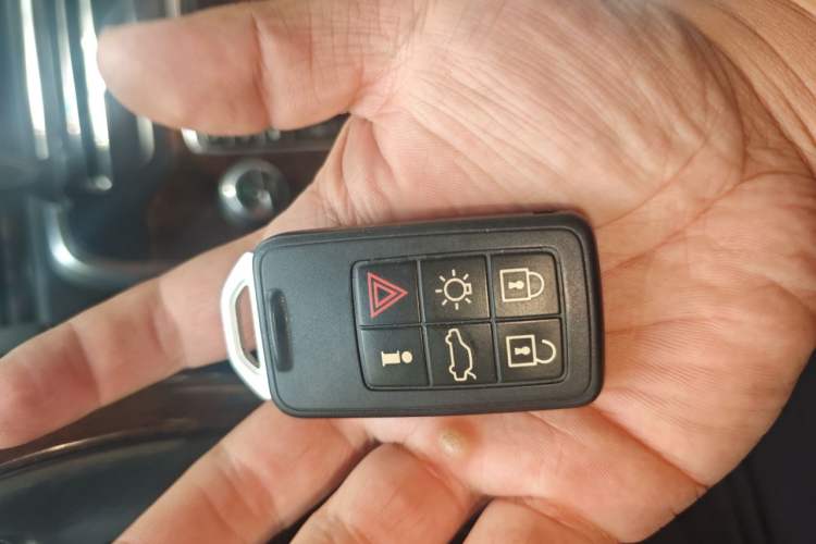 Used Volvo S80L 2014 2.0T T5 Luxury Executive Edition Vehicle Key