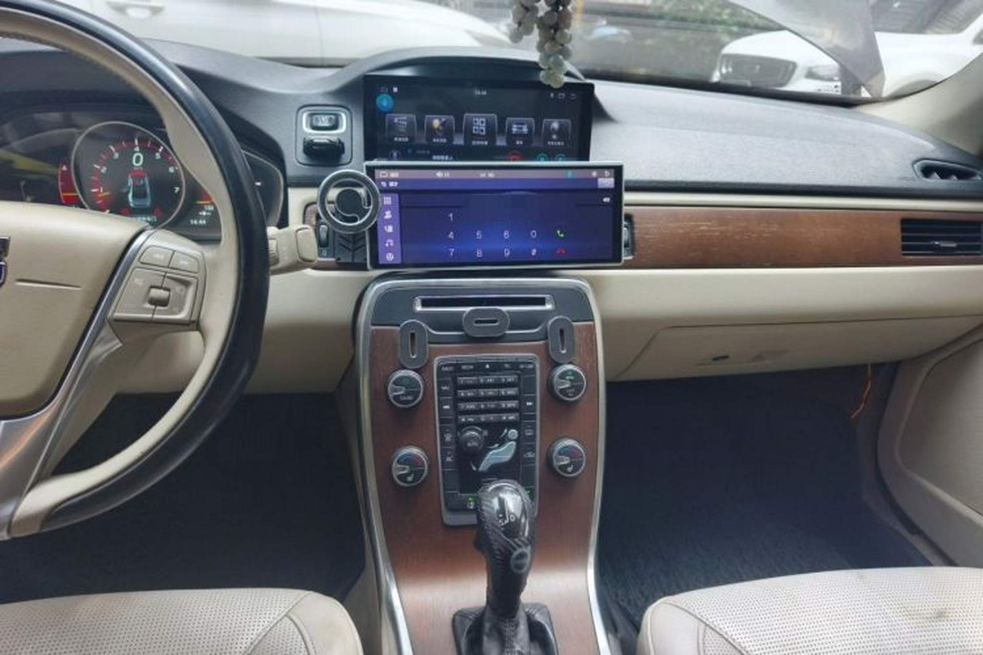 Used Volvo S80L 2014 2.0T T5 Smart Luxury Edition Audio And AC Panel