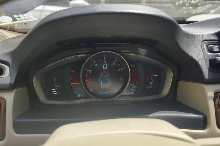 Used Volvo S80L 2014 2.0T T5 Smart Luxury Edition Instrument Cluster
