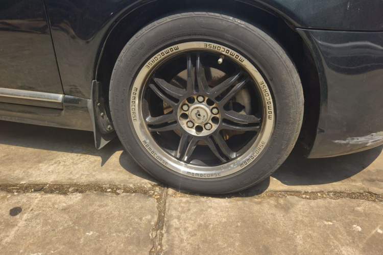 Used Volvo S80L 2014 2.0T T5 Smart Luxury Edition Right Front Wheel Hub