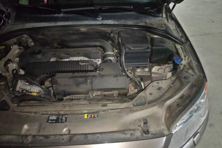 Used Volvo S80L 2014 2.0T T5 Luxury Executive Edition Engine Bay Left