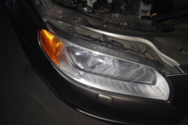 Used Volvo S80L 2014 2.0T T5 Luxury Executive Edition Right Front Headlight