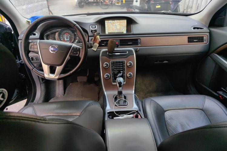 Used Volvo S80L 2015 2.0T T5 Smart Luxury Edition Center Console
