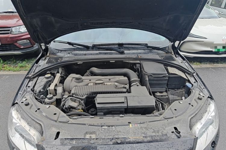 Used Volvo S80L 2015 2.0T T5 Luxury Executive Edition Engine Bay