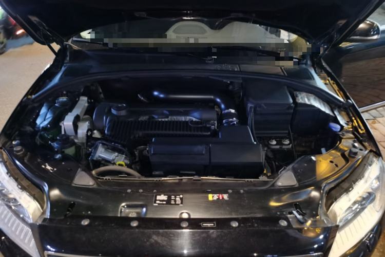 Used Volvo S80L 2015 2.0T T5 Smart Luxury Edition Engine Bay