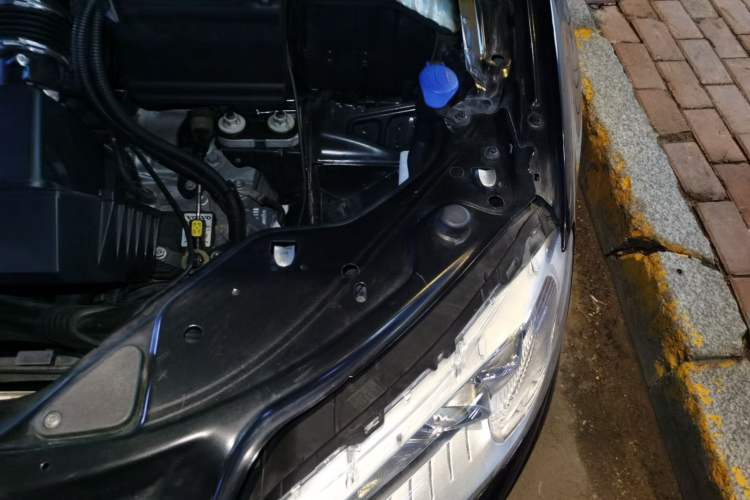 Used Volvo S80L 2015 2.0T T5 Smart Luxury Edition Engine Bay Left