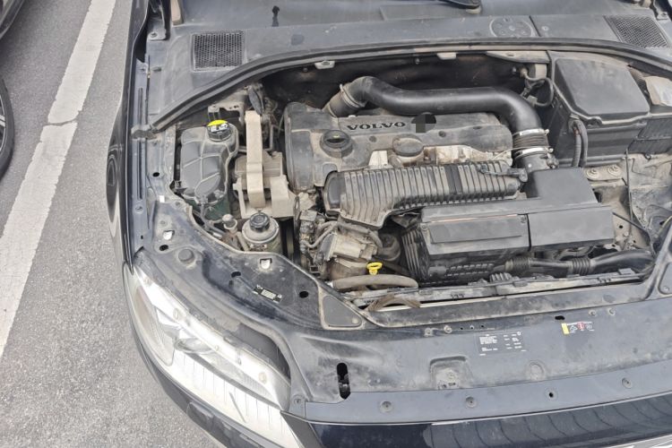 Used Volvo S80L 2015 2.0T T5 Luxury Executive Edition Engine Bay Right
