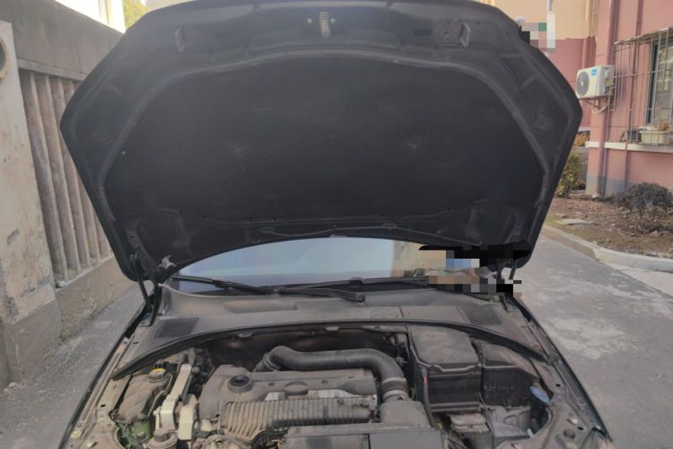 Used Volvo S80L 2015 2.0T T5 Smart Luxury Edition Engine Bay