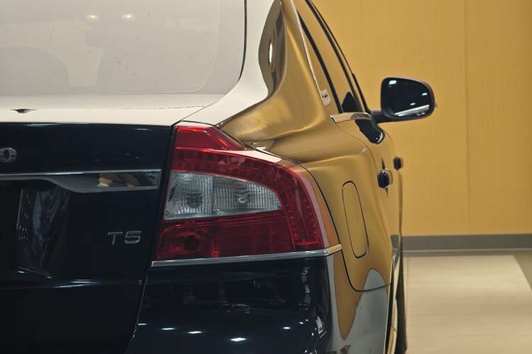 Used Volvo S80L 2015 2.0T T5 Smart Luxury Edition Exterior 4
