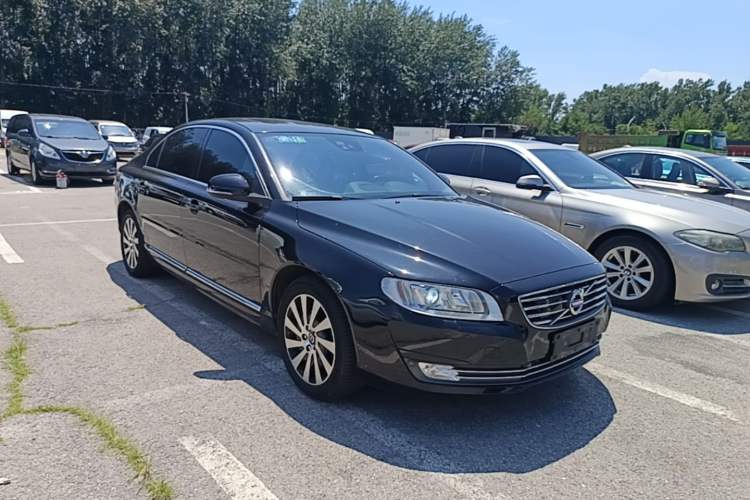 Used Volvo S80L 2015 2.0T T5 Smart Luxury Edition Front Right 45 Deg