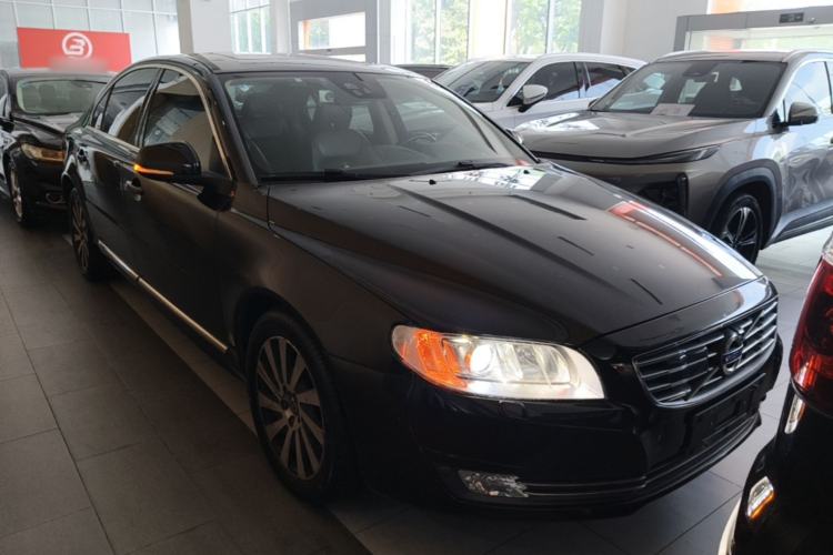 Used Volvo S80L 2015 2.0T T5 Smart Luxury Edition Front Right 45 Deg