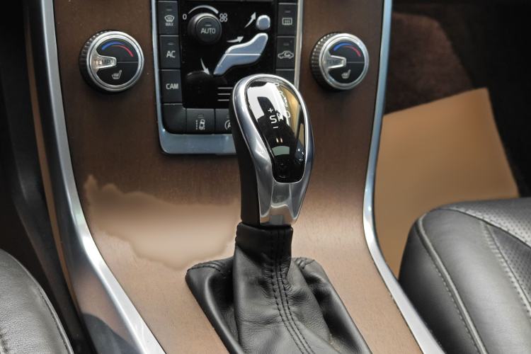 Used Volvo S80L 2015 2.0T T5 Smart Luxury Edition Gear Lever
