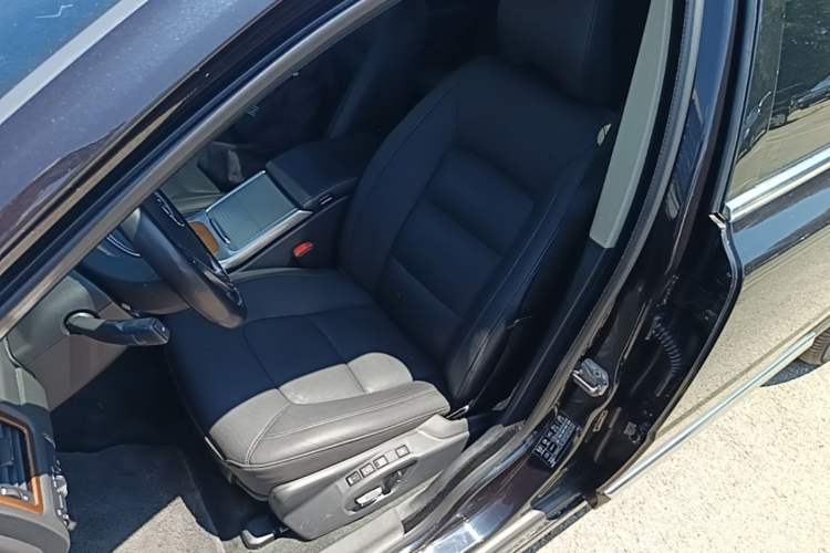 Used Volvo S80L 2015 2.0T T5 Smart Luxury Edition Left Front Seat