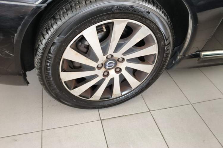 Used Volvo S80L 2015 2.0T T5 Smart Luxury Edition Left Front Wheel Hub