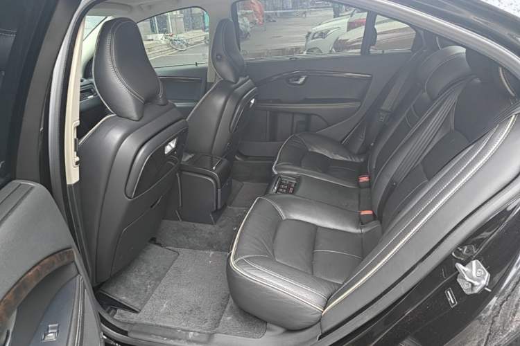 Used Volvo S80L 2015 2.0T T5 Luxury Executive Edition Left Rear Seat