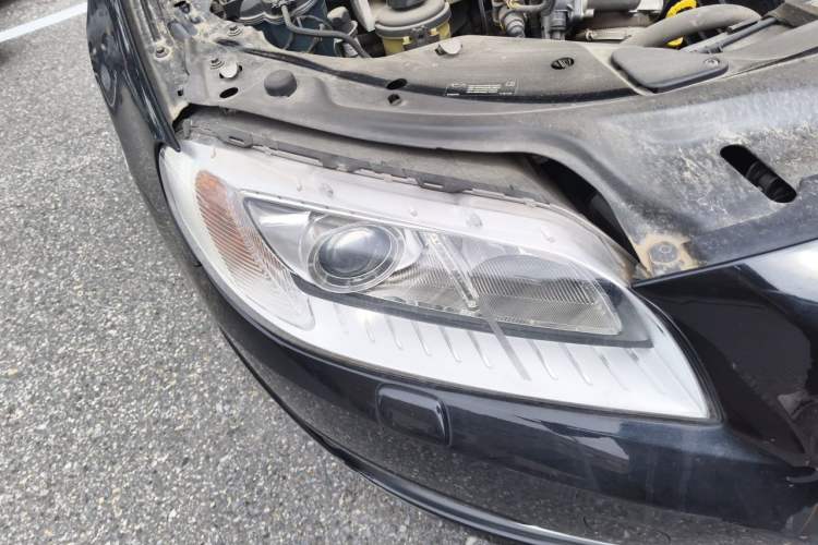 Used Volvo S80L 2015 2.0T T5 Smart Luxury Edition Right Front Headlight