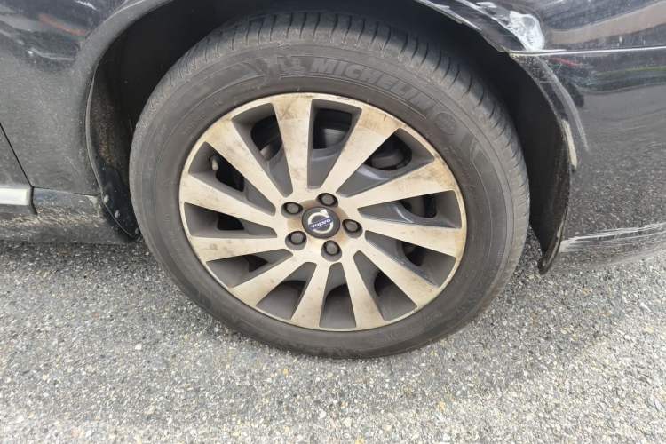 Used Volvo S80L 2015 2.0T T5 Smart Luxury Edition Right Front Wheel Hub