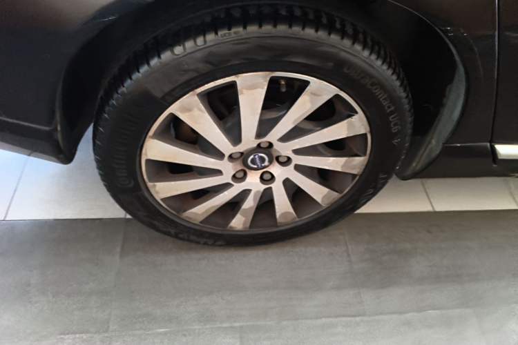 Used Volvo S80L 2015 2.0T T5 Smart Luxury Edition Right Rear Wheel Hub