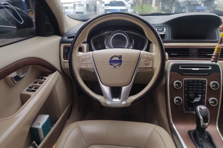 Used Volvo S80L 2015 2.0T T5 Smart Luxury Edition Steering Wheel