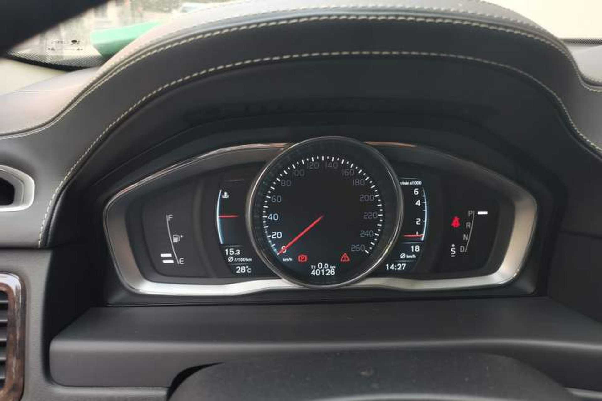Used Volvo S80L 2015 2.0T T5 Luxury Executive Edition Instrument Cluster