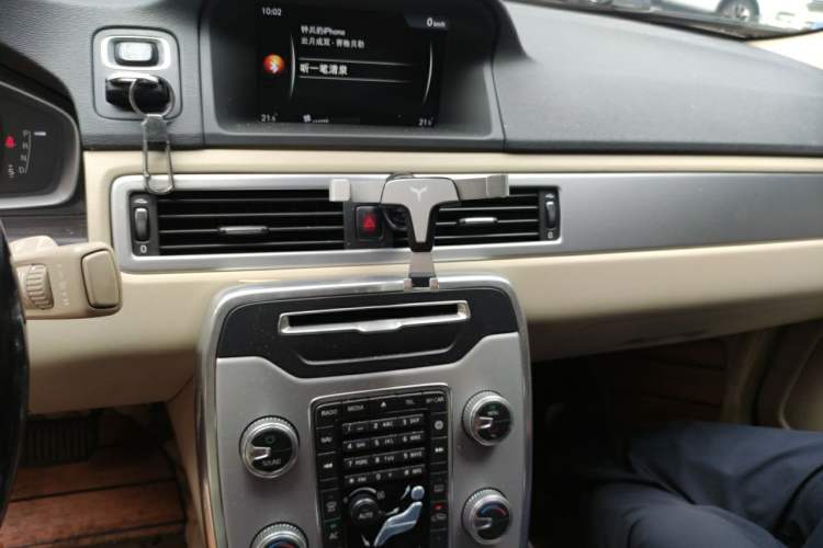 Used Volvo S80L 2015 2.0T T5 Smart Edition Audio And AC Panel