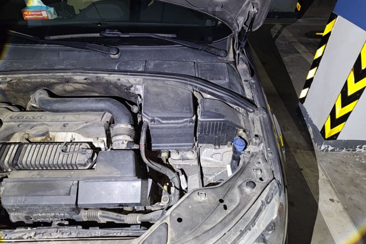 Used Volvo S80L 2015 2.0T T5 Smart Luxury Edition Engine Bay Left