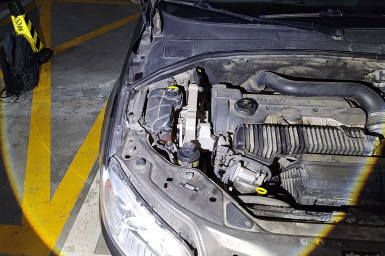 Used Volvo S80L 2015 2.0T T5 Smart Luxury Edition Engine Bay Right