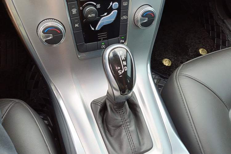 Used Volvo S80L 2015 2.0T T5 Smart Edition Gear Lever