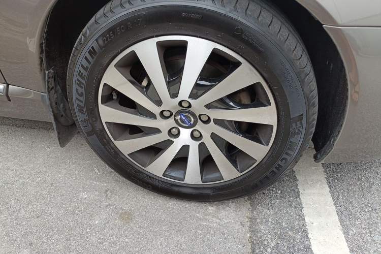 Used Volvo S80L 2015 2.0T T5 Smart Edition Right Front Wheel Hub