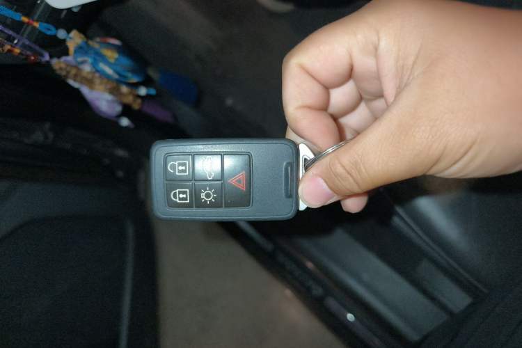 Used Volvo S80L 2015 2.0T T5 Smart Edition Vehicle Key