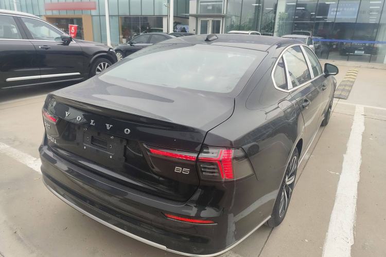 Used Volvo S90 2026 B5 Zhiyi Luxury Edition Exterior 3
