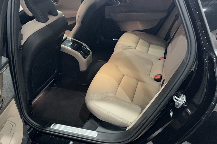 Used Volvo S90 2026 B5 Zhiya Luxury Edition Exterior 4