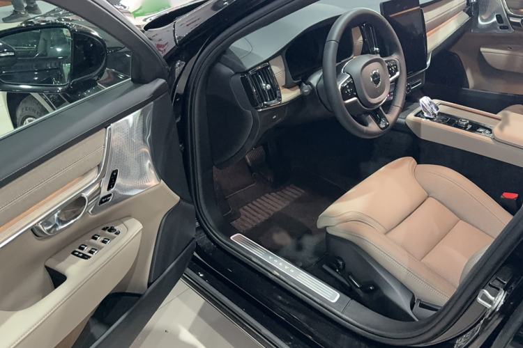 Used Volvo S90 2026 B5 Zhiya Luxury Edition Exterior 6