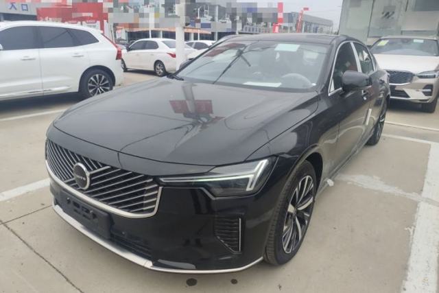 Used Volvo S90 2026 B5 Zhiyi Luxury Edition