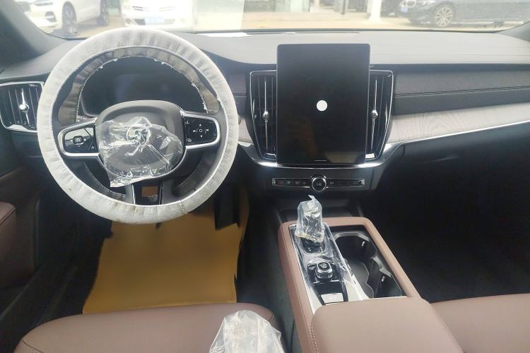 Used Volvo S90 2026 B5 Zhiyi Luxury Edition Interior 3