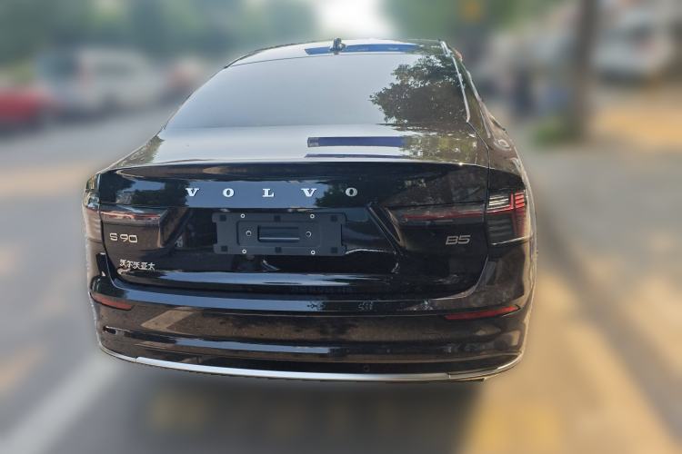 Used Volvo S90 2026 B5 Zhiyuan Luxury Edition Rear