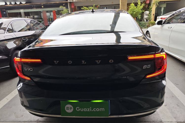 Used Volvo S90 2021 B5 Zhiyuan Luxury Edition Exterior 4