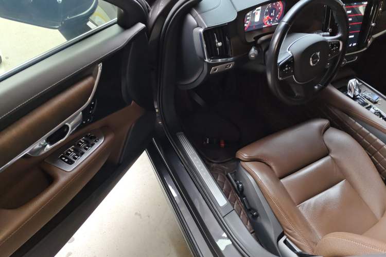 Used Volvo S90 2021 B5 Zhiyuan Luxury Edition Interior 3