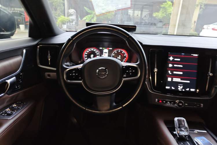 Used Volvo S90 2021 B5 Zhiyuan Luxury Edition Steering Wheel