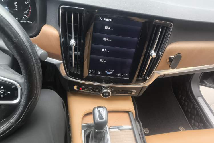 Used Volvo S90 2016 T6 AWD Zhiya Edition Audio And AC Panel