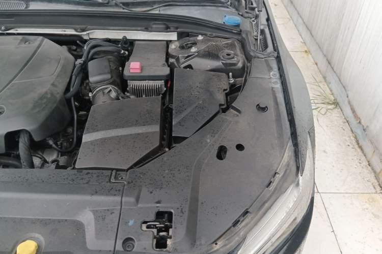 Used Volvo S90 2016 T6 AWD Zhiya Edition Engine Bay Left