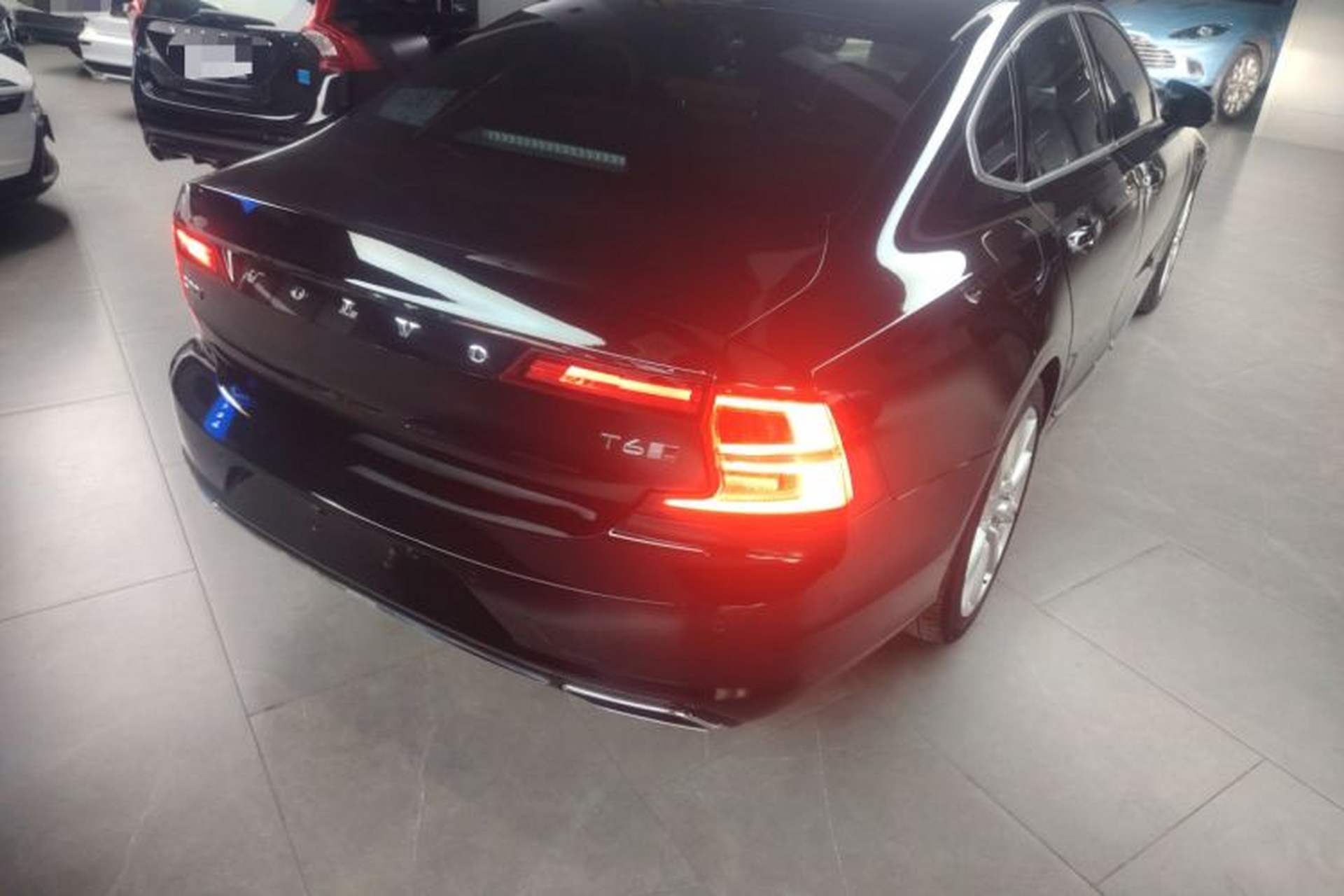 Used Volvo S90 2016 T6 AWD Zhiya Edition Rear Right 45 Deg