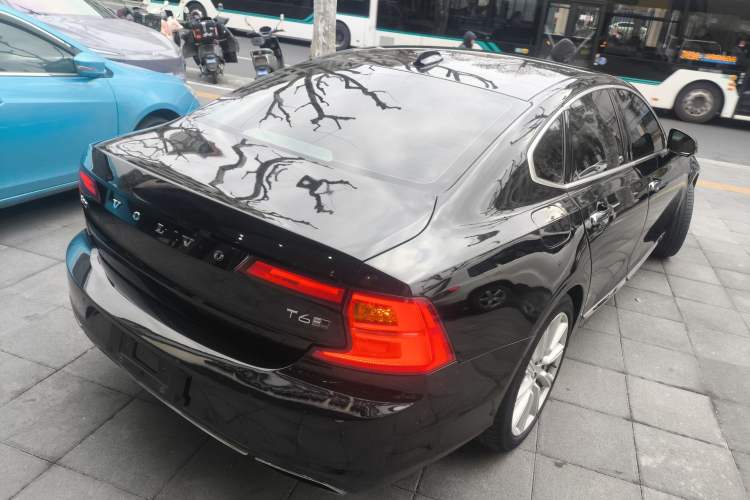 Used Volvo S90 2016 T6 AWD Zhiya Edition Rear Right 45 Deg