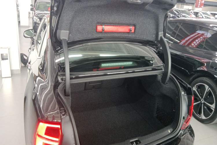 Used Volvo S90 2016 T6 AWD Zhiya Edition Trunk