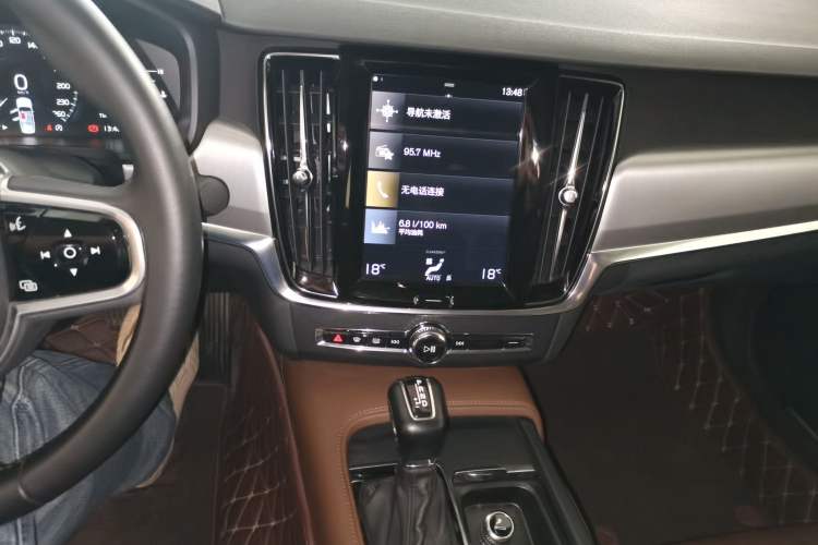 Used Volvo S90 2017 T4 Zhiyi Edition Audio And AC Panel