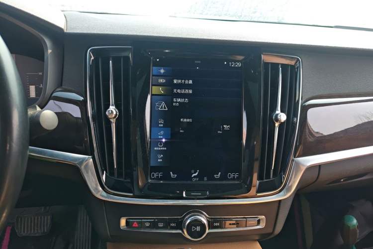 Used Volvo S90 2017 T5 Zhiyuan Edition Audio And AC Panel