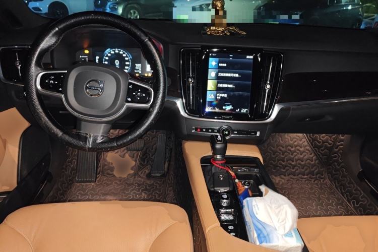 Used Volvo S90 2017 T5 Zhiyuan Edition Center Console