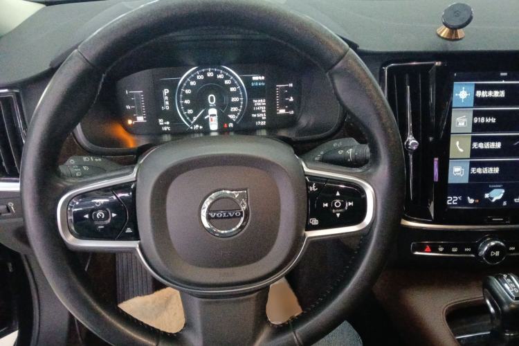 Used Volvo S90 2017 T4 Zhiyuan Edition Center Console
